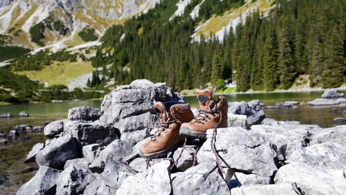 Leather hiking shoes