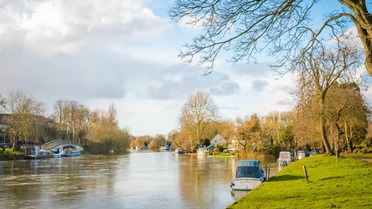 Staines-upon-Thames