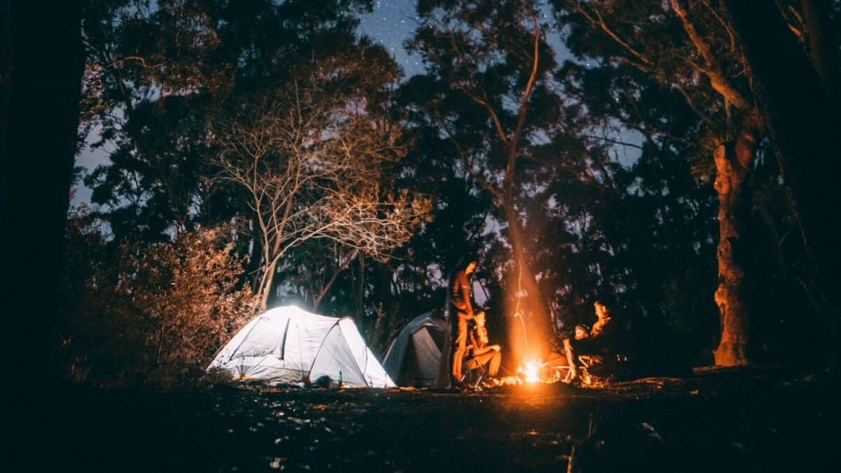 Illuminated camping tent