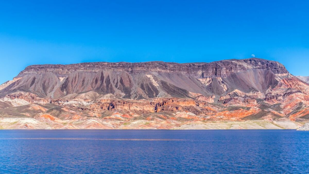 Hills surrounding Lake Mead in Nevada