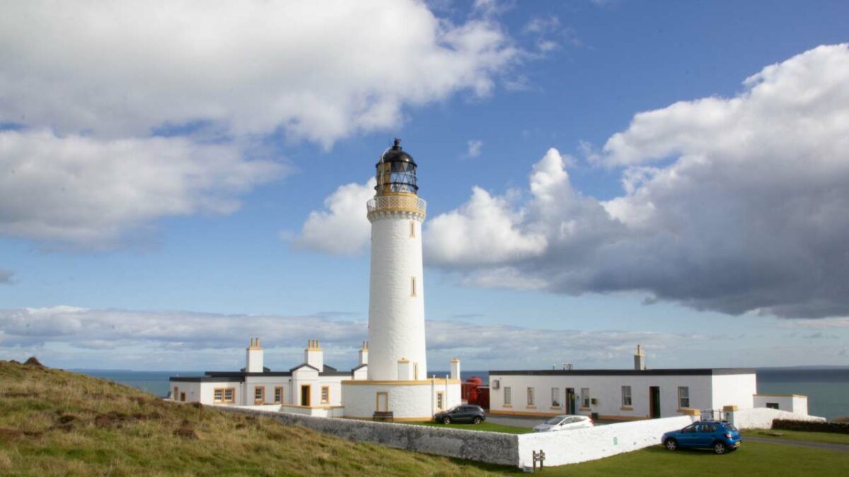 Mull of Galloway Lighthouse on a beautiful day