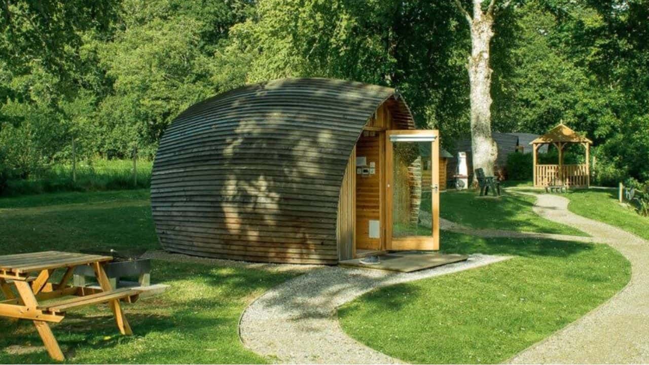 Wooden cabin at the Loch Ness Glamping campground